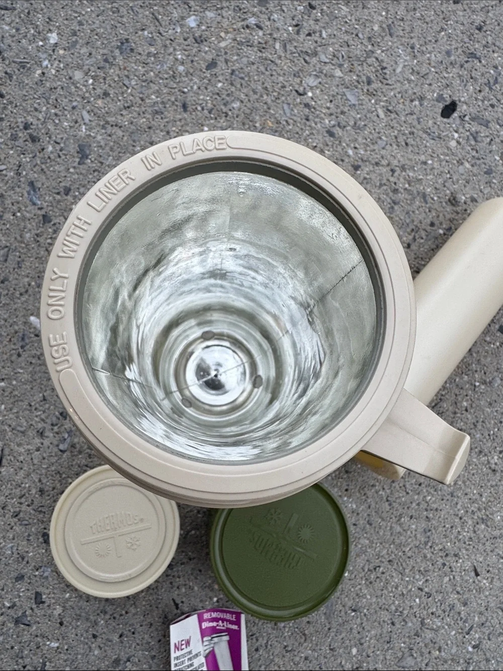 Thermos Olive Green and Cream Insulated Bottle Set